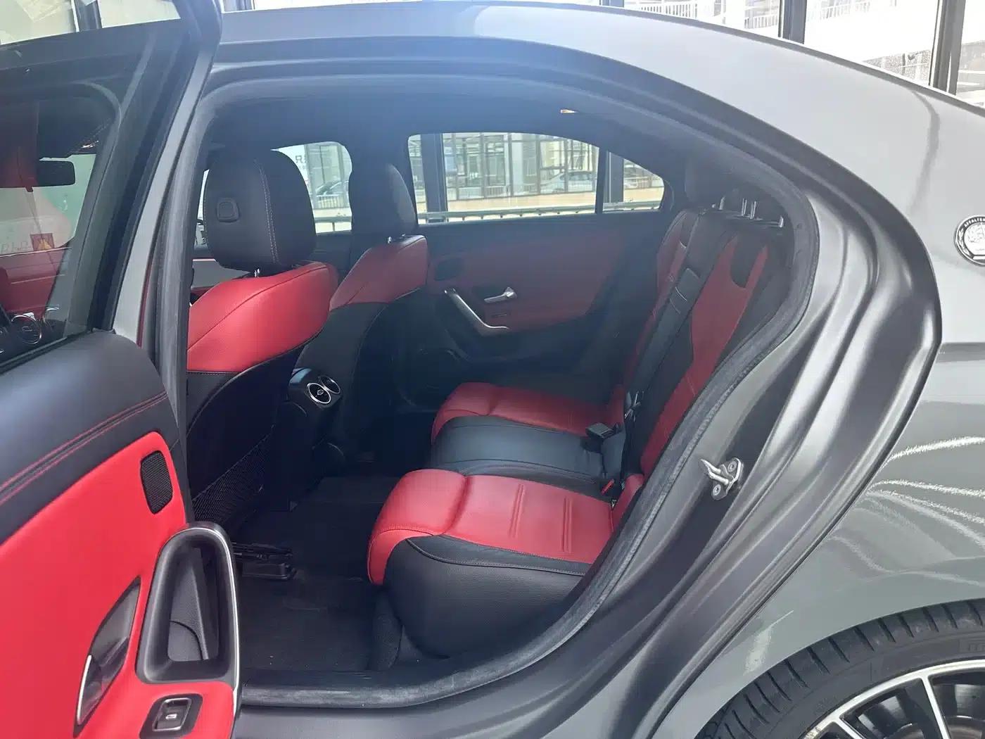 2019 Mercedes-Benz A-Class AMG A 35 L 4MATIC — миниатюра 8