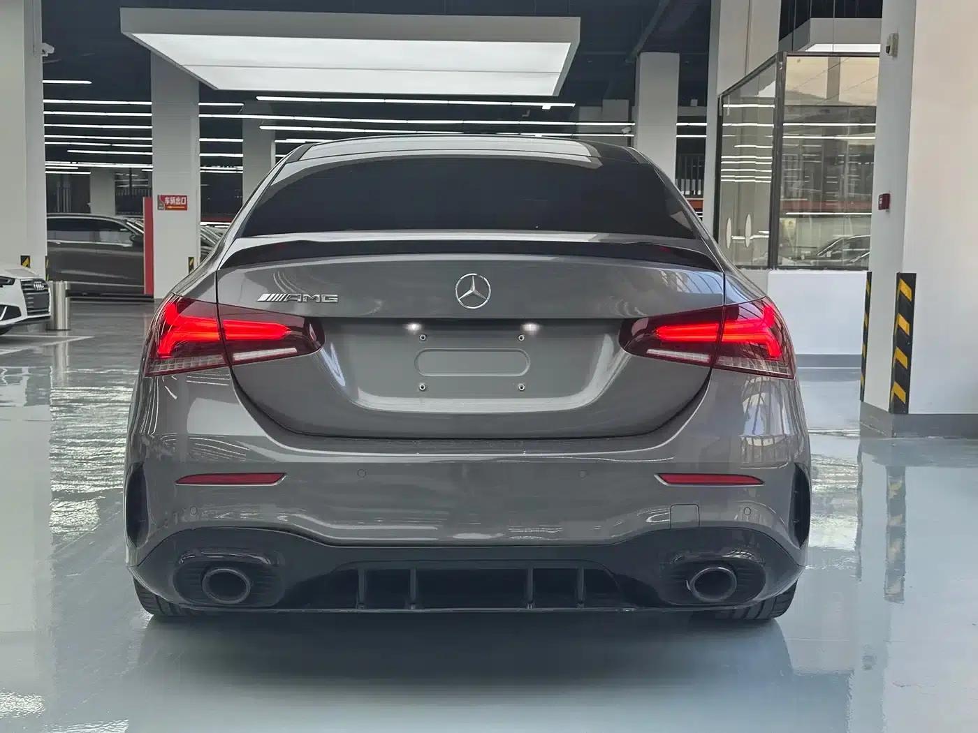2019 Mercedes-Benz A-Class AMG A 35 L 4MATIC — миниатюра 10
