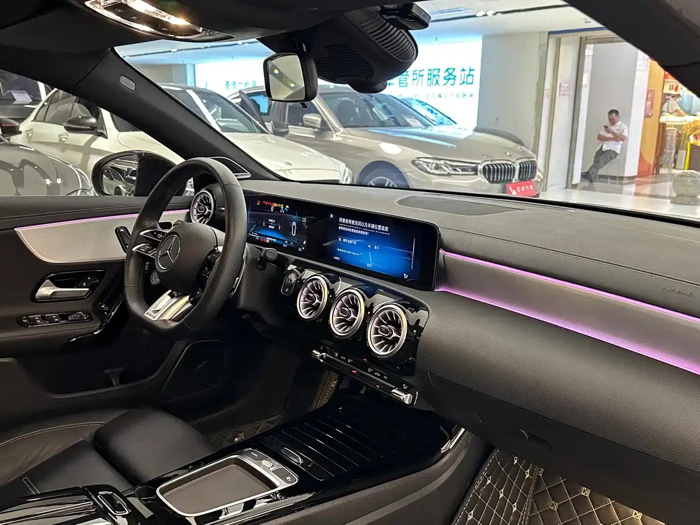 2024 Mercedes-Benz A-Class AMG Facelift AMG A 35 L 4MATIC — миниатюра 14