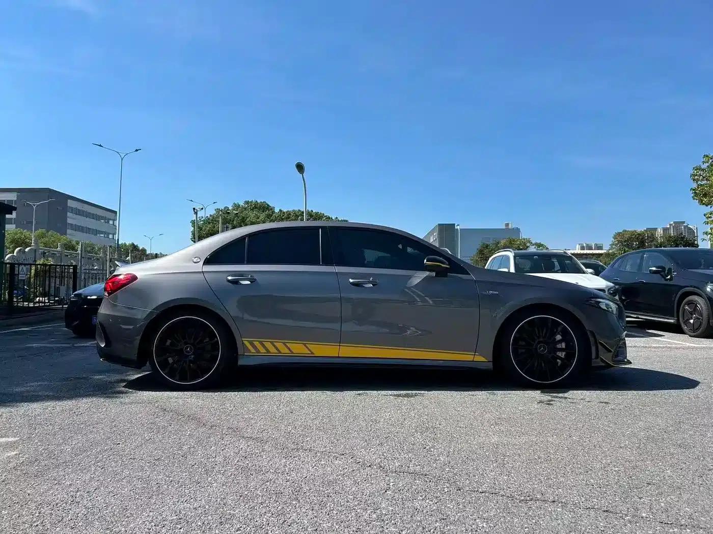 2022 Mercedes-Benz A-Class AMG A 35 L 4MATIC — миниатюра 4