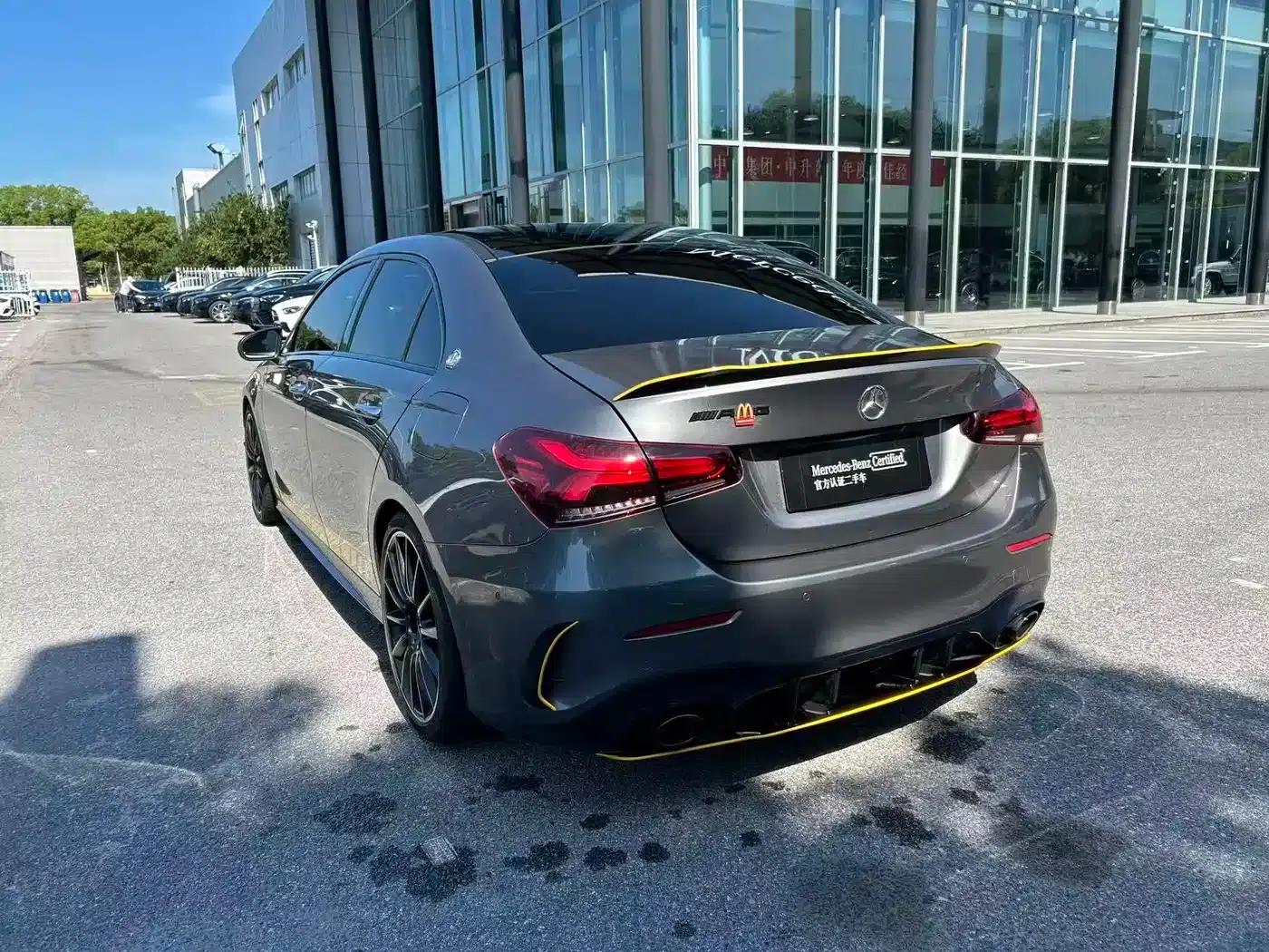 2022 Mercedes-Benz A-Class AMG A 35 L 4MATIC — миниатюра 7