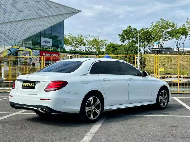 2016 Mercedes-Benz E-Class E 200 L Sport — миниатюра 6