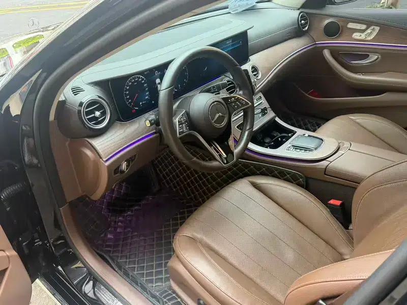 Mercedes-Benz E-Class 2022 Facelift E 300 L Luxury Sedan — миниатюра 11
