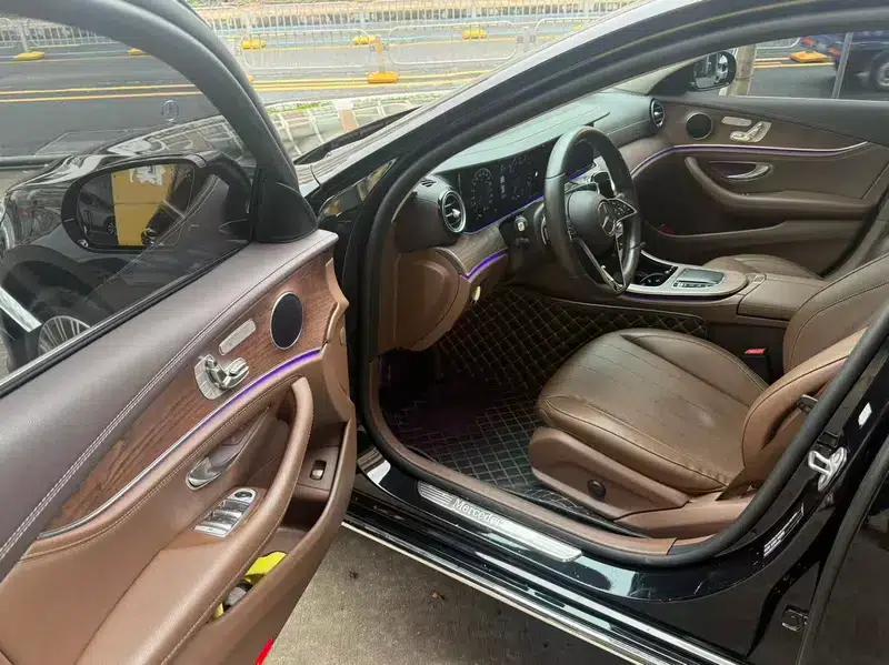 Mercedes-Benz E-Class 2022 Facelift E 300 L Luxury Sedan — миниатюра 9