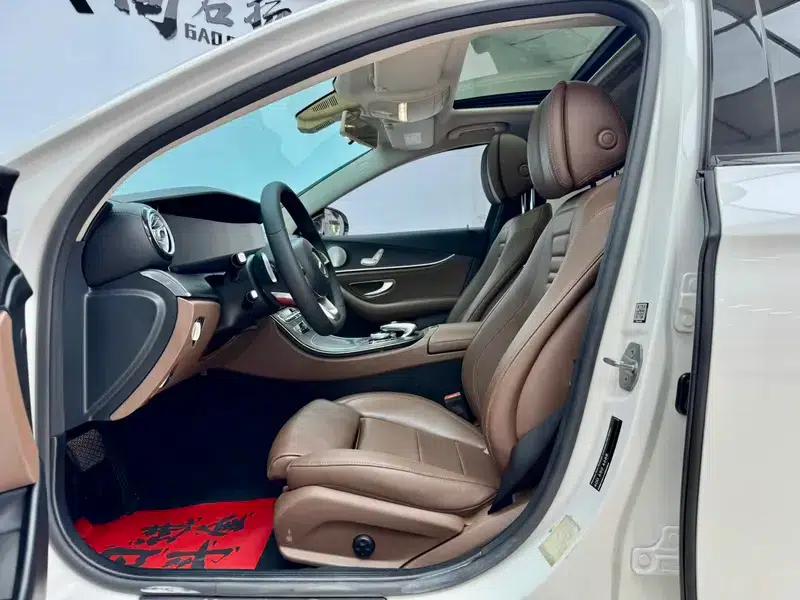 2016 Mercedes-Benz E-Class E 200 L Sport — миниатюра 20