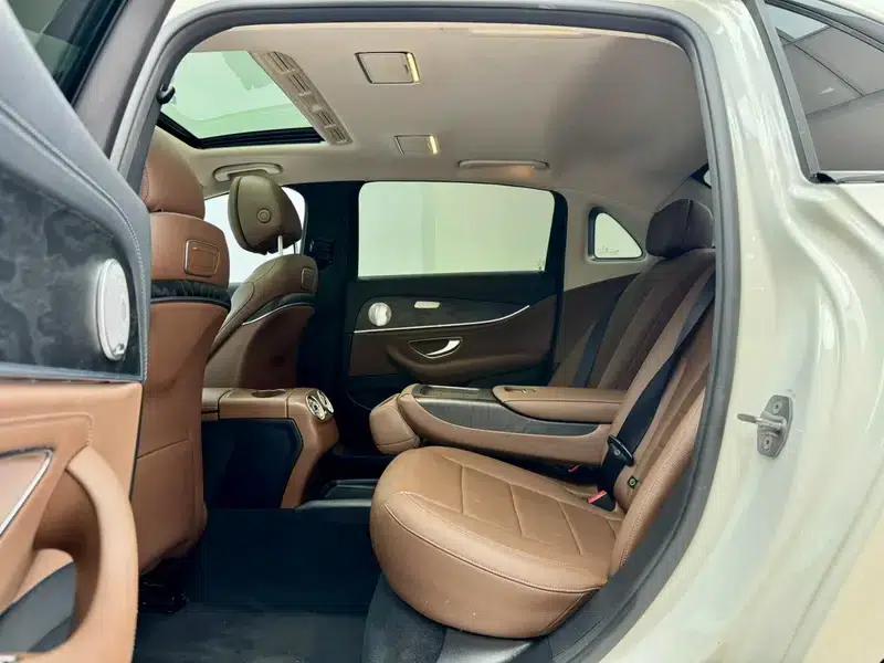 2016 Mercedes-Benz E-Class E 200 L Sport — миниатюра 21