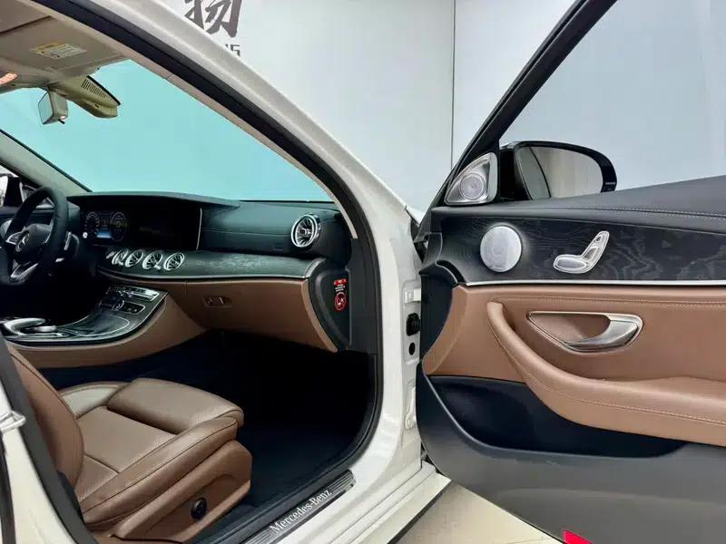 2016 Mercedes-Benz E-Class E 200 L Sport — миниатюра 23