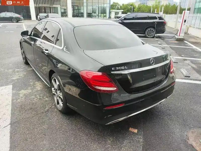 2016 Mercedes-Benz E-Class E 300 L Sport Luxury — миниатюра 3