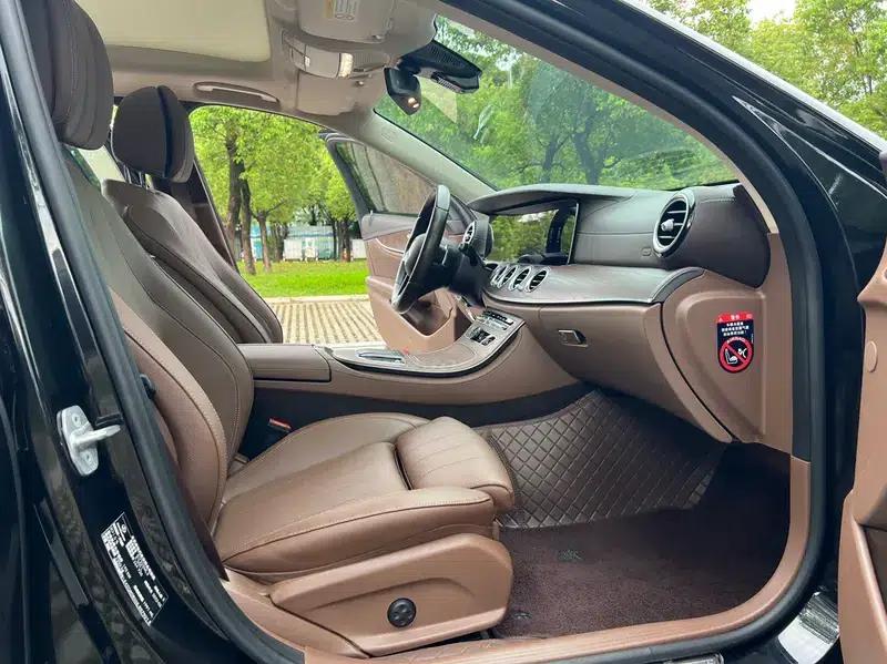 Mercedes-Benz E-Class 2022 Facelift E 300 L Fashion Sedan — миниатюра 12