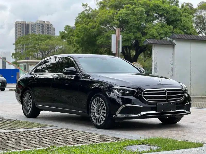 Mercedes-Benz E-Class 2022 Facelift E 300 L Fashion Sedan — миниатюра 13