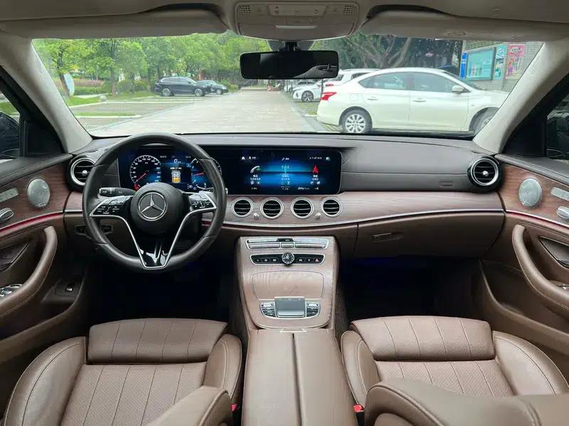 Mercedes-Benz E-Class 2022 Facelift E 300 L Fashion Sedan — миниатюра 22