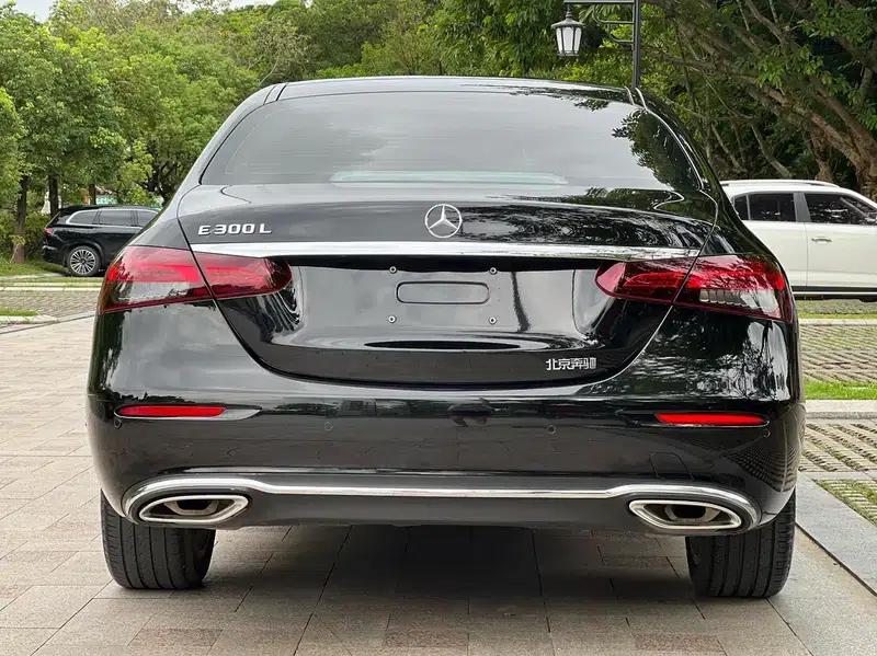 Mercedes-Benz E-Class 2022 Facelift E 300 L Fashion Sedan — миниатюра 6
