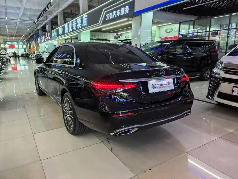 2023 Mercedes-Benz E-Class E 260 L 4MATIC Sedan — миниатюра 4