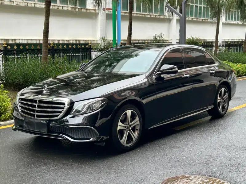 Mercedes-Benz E-Class 2018 Facelift E 200 L Sport — миниатюра 1