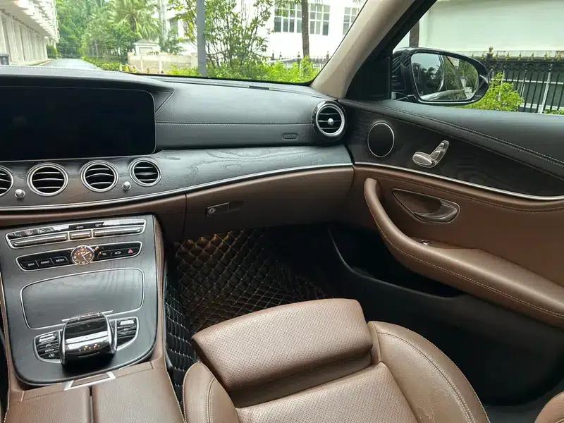Mercedes-Benz E-Class 2018 Facelift E 200 L Sport — миниатюра 9