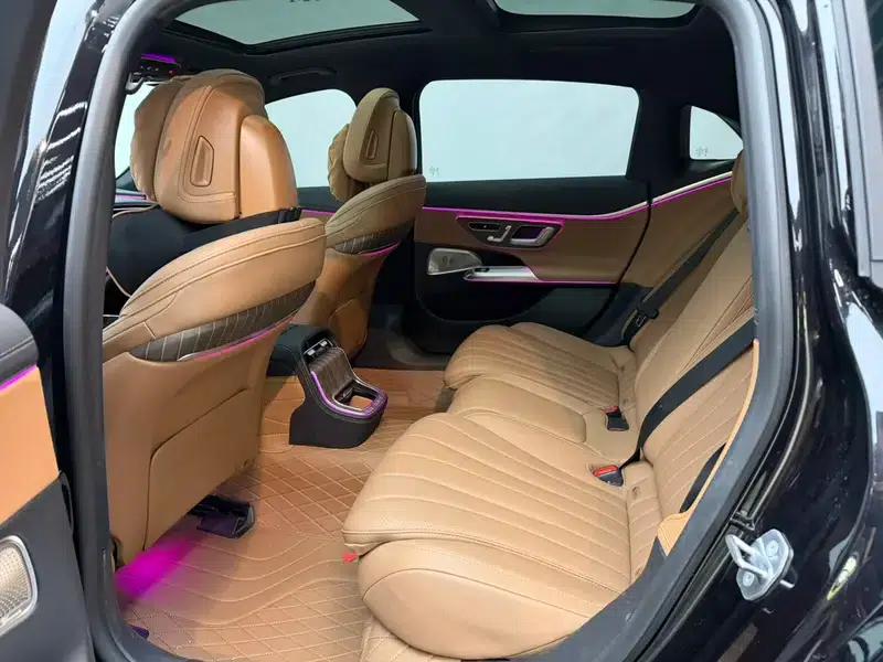 Mercedes-Benz E-Class 2025 E 300 L Luxury Sedan — миниатюра 17