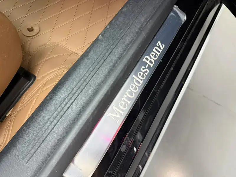 Mercedes-Benz E-Class 2025 E 300 L Luxury Sedan — миниатюра 9