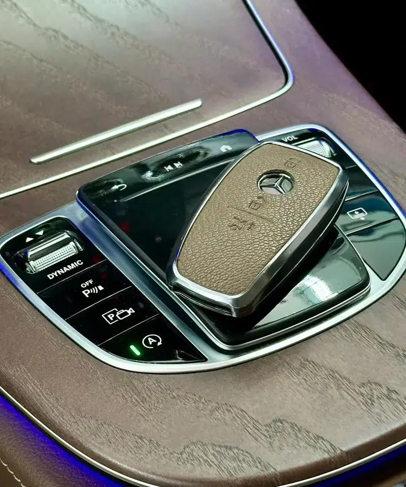 2023 Mercedes-Benz E-Class E 300 L Luxury Sedan — миниатюра 5