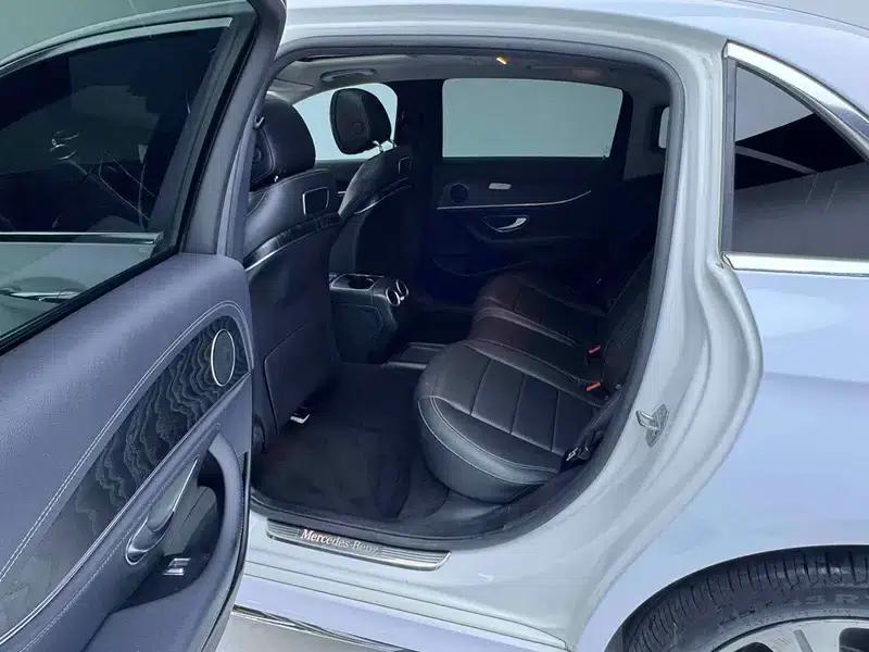 2016 Mercedes-Benz E-Class E 200 L Sport — миниатюра 10