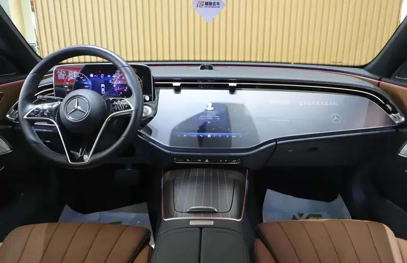Mercedes-Benz E-Class 2024 E 300 L Luxury Sedan — миниатюра 10