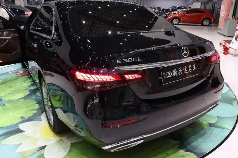 2023 Mercedes-Benz E-Class E 300 L Luxury Sedan — миниатюра 14