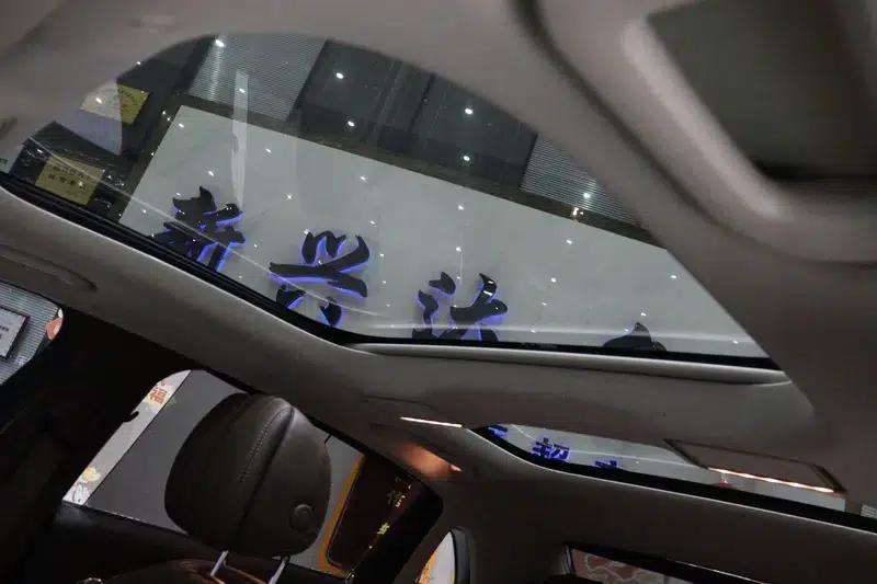 2023 Mercedes-Benz E-Class E 300 L Luxury Sedan — миниатюра 22