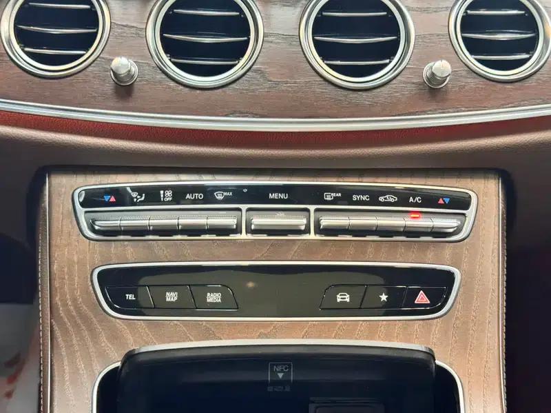 Mercedes-Benz E-Class 2022 Facelift E 300 L Fashion Sedan — миниатюра 15