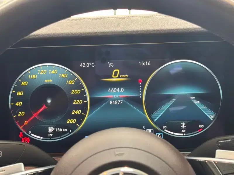 Mercedes-Benz E-Class 2022 Facelift E 300 L Fashion Sedan — миниатюра 26