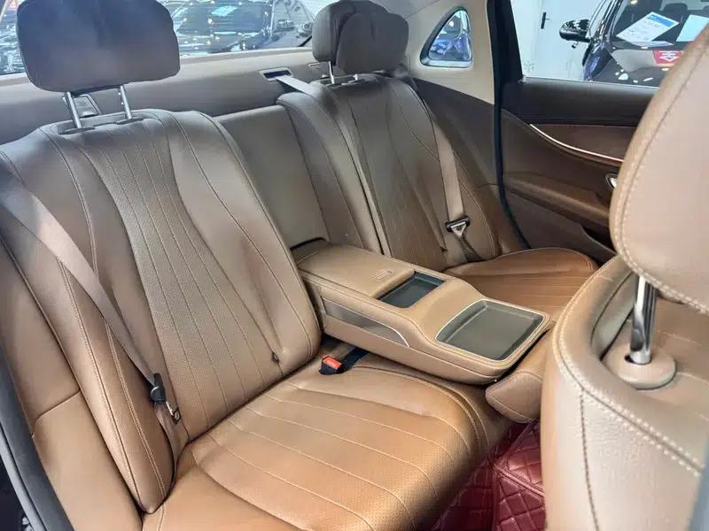 Mercedes-Benz E-Class 2022 Facelift E 300 L Fashion Sedan — миниатюра 41