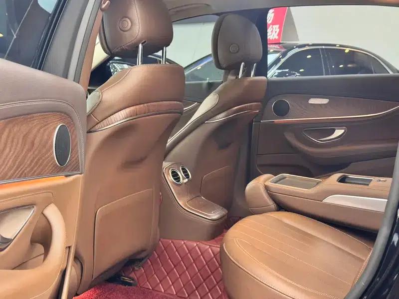 Mercedes-Benz E-Class 2022 Facelift E 300 L Fashion Sedan — миниатюра 42