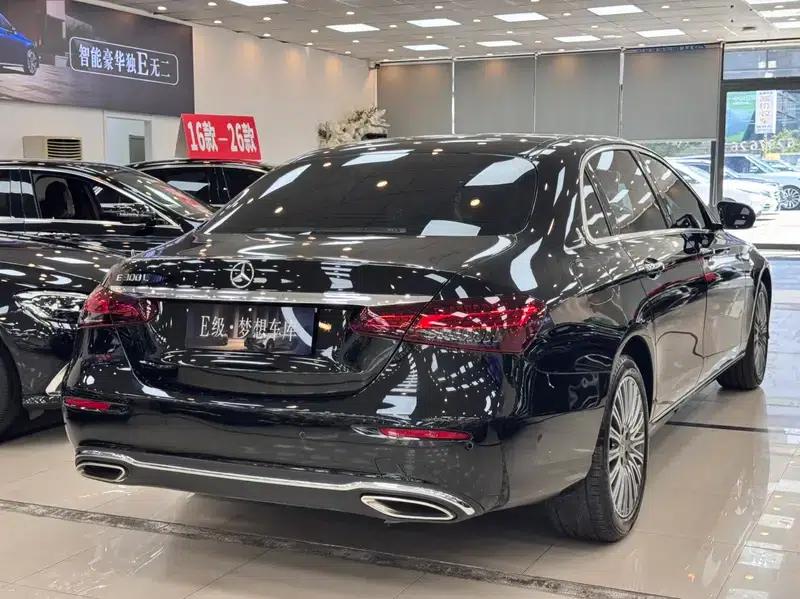 Mercedes-Benz E-Class 2022 Facelift E 300 L Fashion Sedan — миниатюра 6