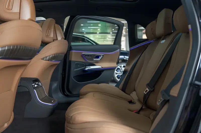 Mercedes-Benz E-Class 2024 E 300 L Fashion Sedan — миниатюра 13