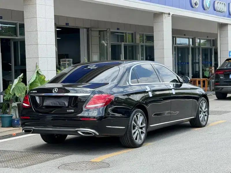 Mercedes-Benz E-Class 2019 E 300 L Fashion Edition — миниатюра 11