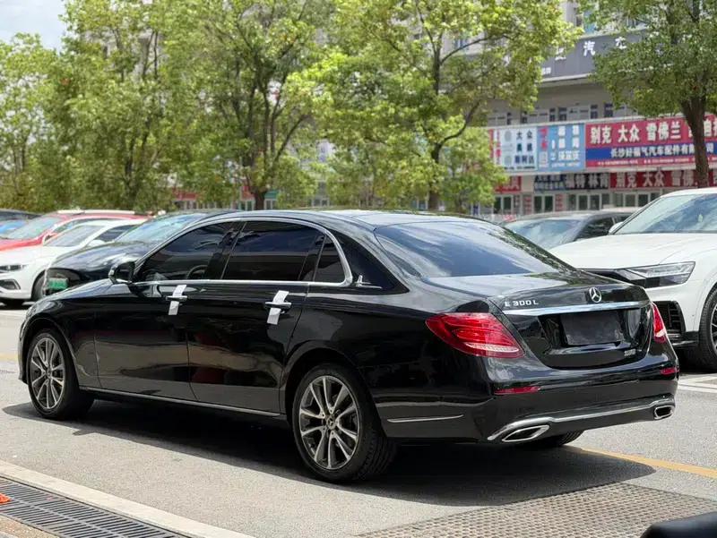 Mercedes-Benz E-Class 2019 E 300 L Fashion Edition — миниатюра 4
