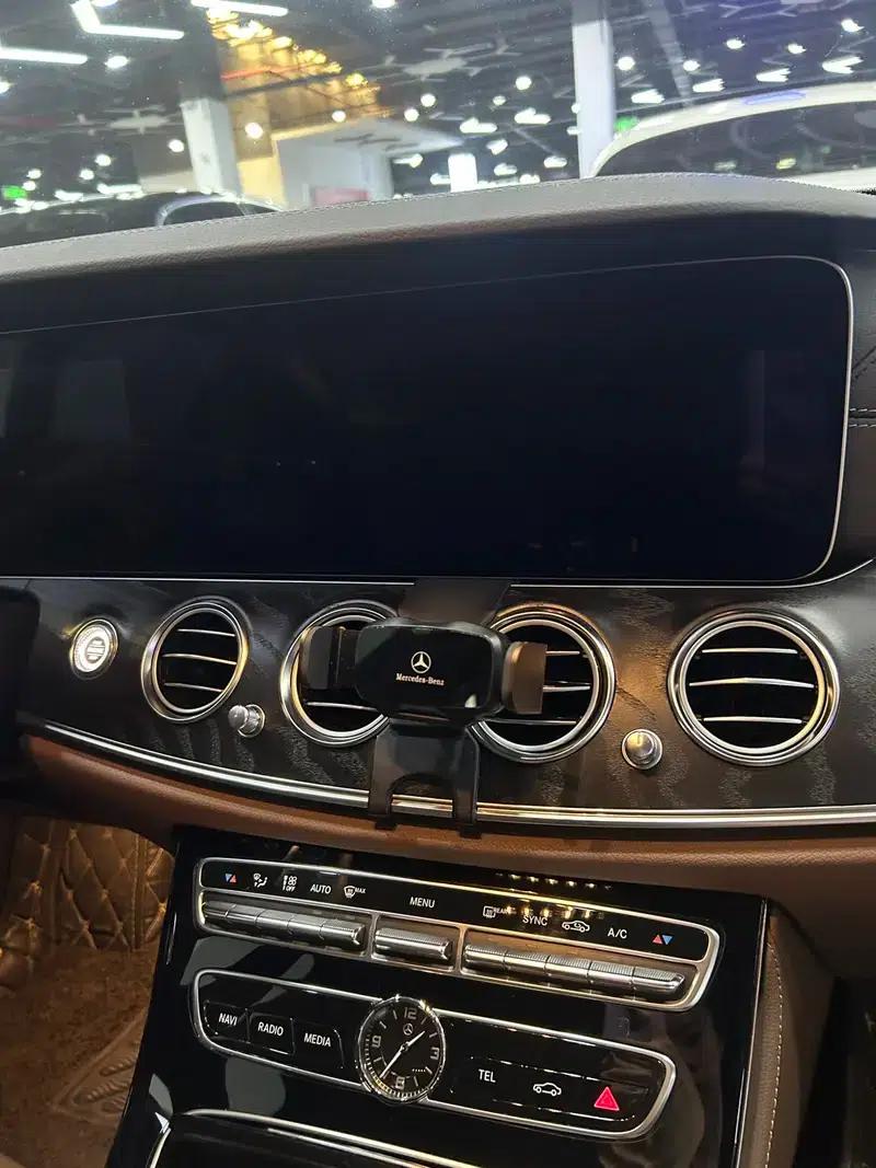 2016 Mercedes-Benz E-Class E 200 L Sport — миниатюра 11
