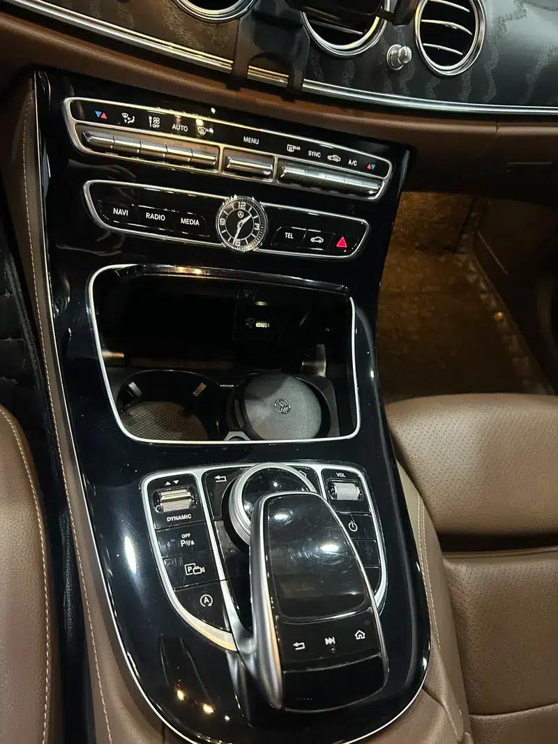 2016 Mercedes-Benz E-Class E 200 L Sport — миниатюра 14