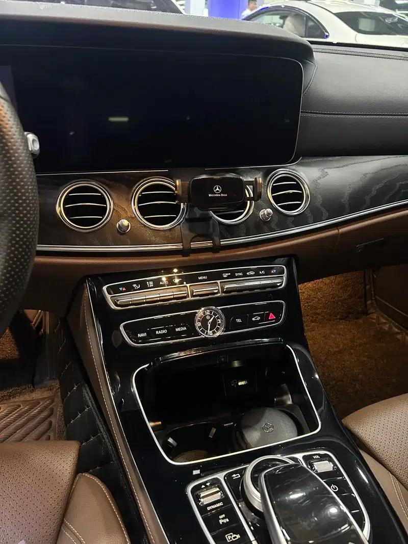 2016 Mercedes-Benz E-Class E 200 L Sport — миниатюра 7