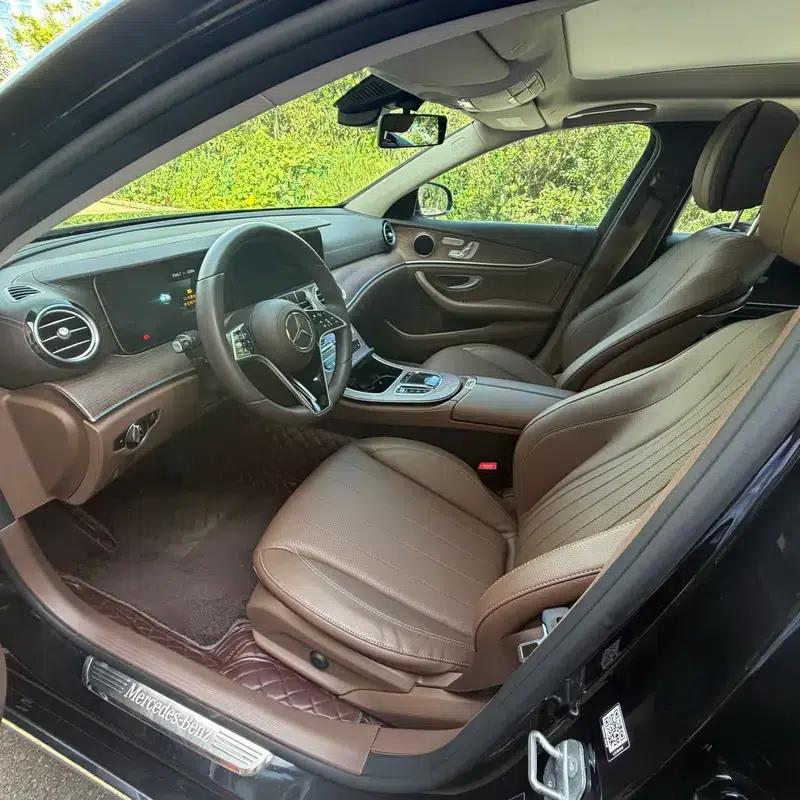 Mercedes-Benz E-Class 2023 Facelift E 300 L Fashion Sedan — миниатюра 8