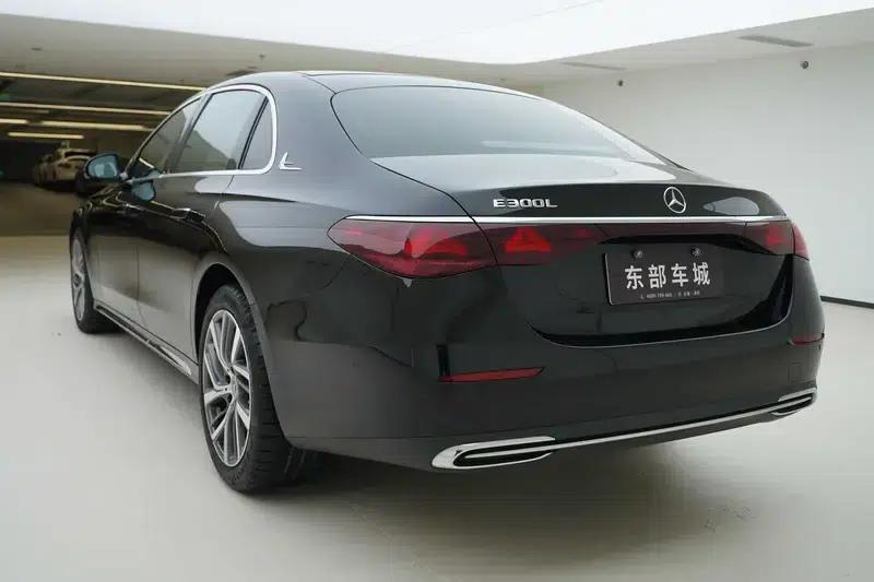 Mercedes-Benz E-Class 2024 Facelift E 300 L Fashion Sedan — миниатюра 4