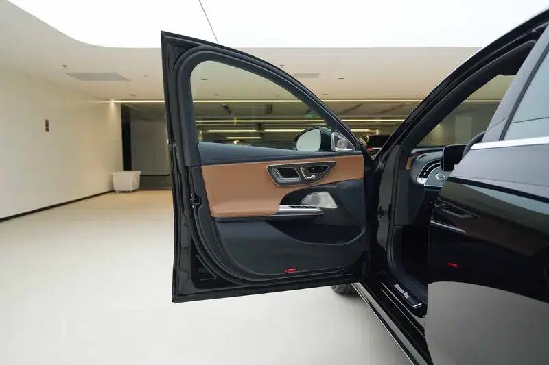 Mercedes-Benz E-Class 2025 E 300 L Fashion Sedan — миниатюра 19
