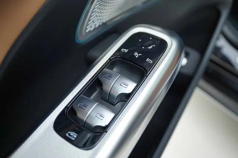 Mercedes-Benz E-Class 2025 E 300 L Fashion Sedan — миниатюра 20