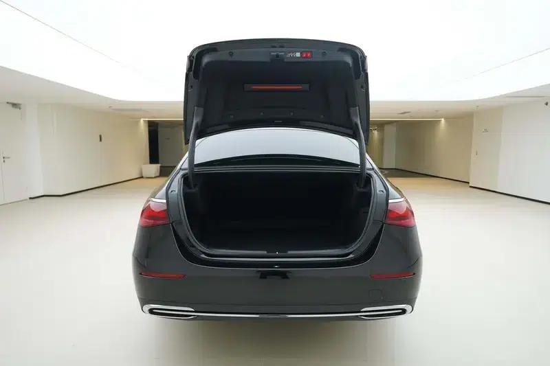 Mercedes-Benz E-Class 2025 E 300 L Fashion Sedan — миниатюра 10