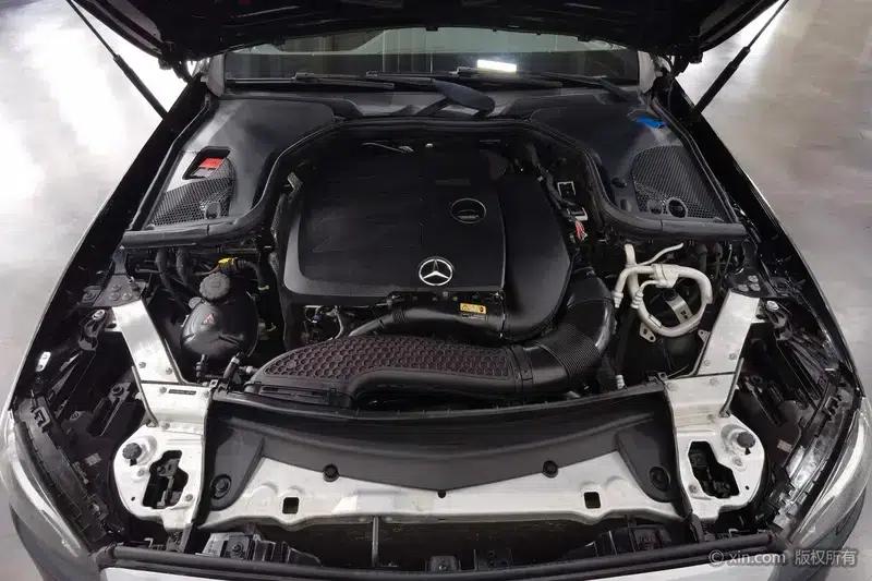 Mercedes-Benz E-Class 2020 Facelift E 300 L Special Edition — миниатюра 5
