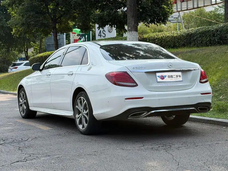 Mercedes-Benz E-Class 2020 Facelift E 300 L Sport Style — миниатюра 4