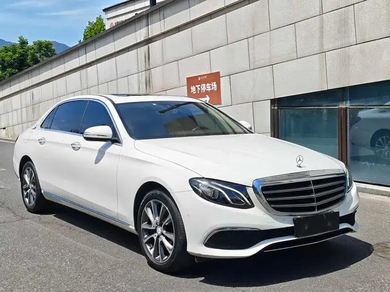 2016 Mercedes-Benz E-Class E 300 L Fashion Edition — миниатюра 3
