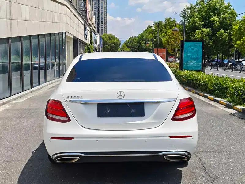 2016 Mercedes-Benz E-Class E 300 L Fashion Edition — миниатюра 5