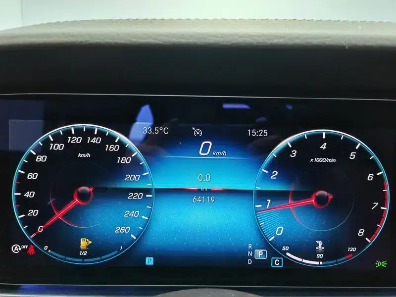 2022 Mercedes-Benz E-Class E 260 L Sedan — миниатюра 14
