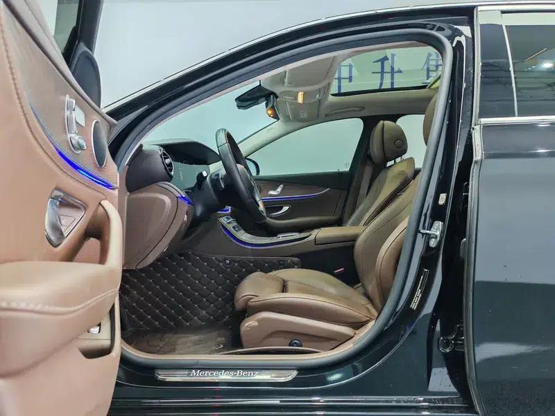 2022 Mercedes-Benz E-Class E 260 L Sedan — миниатюра 17