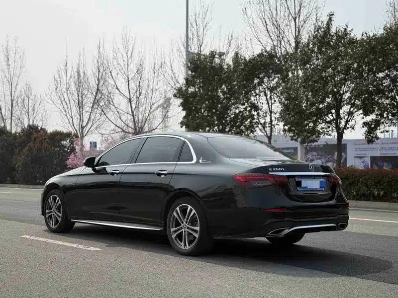 2021 Mercedes-Benz E-Class E 260 L Sport Sedan — миниатюра 4