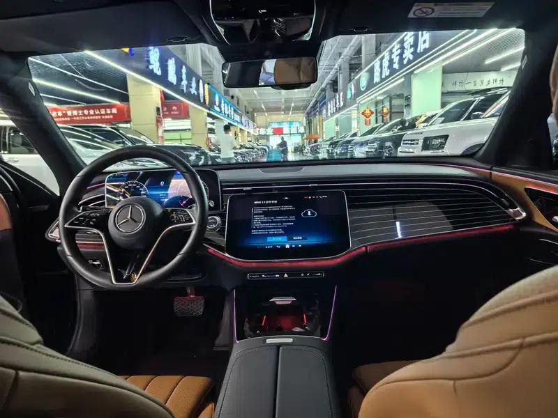 Mercedes-Benz E-Class 2025 E 260 L Sedan — миниатюра 7